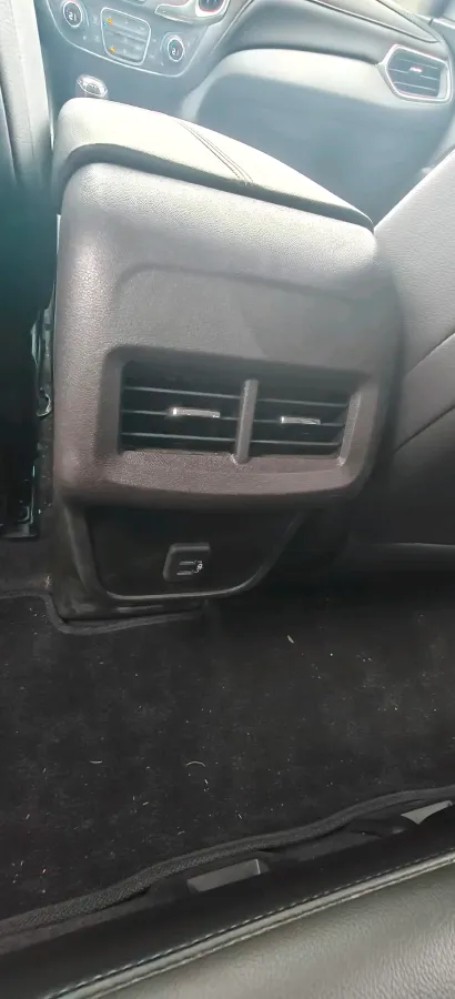 2019 Chevrolet Equinox 2.0T 260HP L4 9AT,autocango,china used car exporter,china ev exporter,chinese used car exporter,chinese used ev exporter