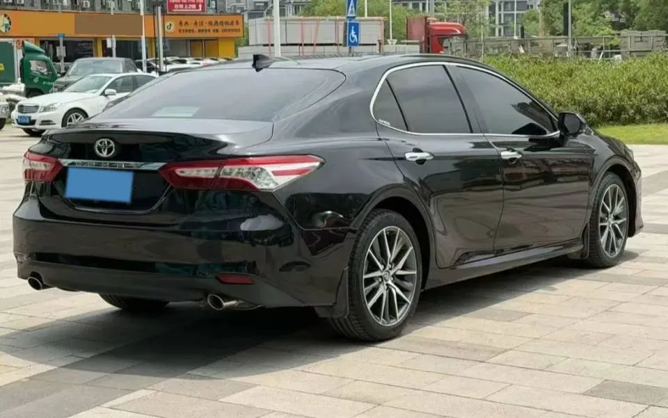 2021 Toyota Camry 2.5L 209HP L4 8AT,autocango,china used car exporter,china ev exporter,chinese used car exporter,chinese used ev exporter