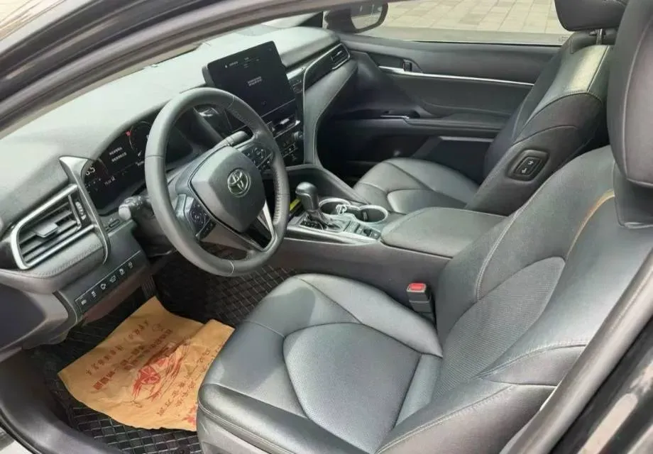 2021 Toyota Camry 2.5L 209HP L4 8AT,autocango,china used car exporter,china ev exporter,chinese used car exporter,chinese used ev exporter