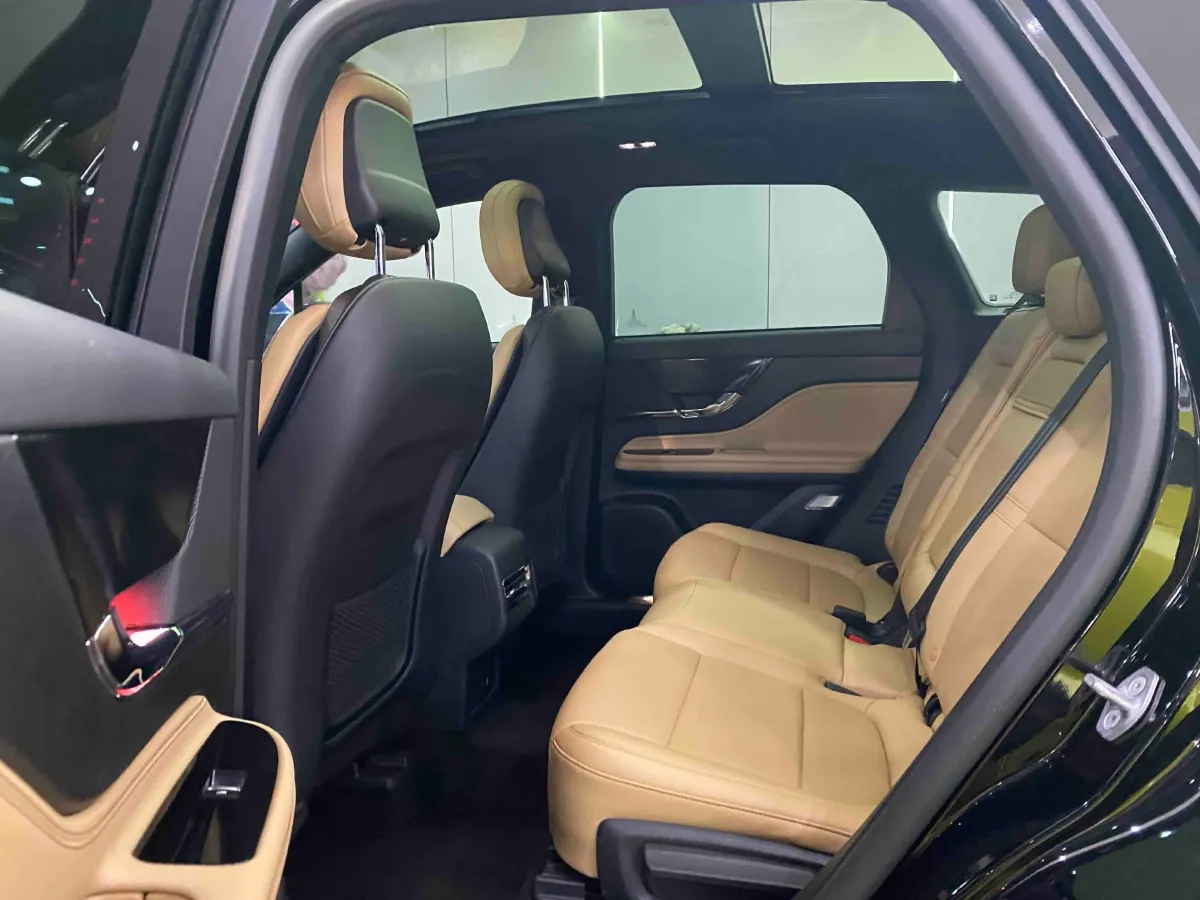 2022 Lincoln Corsair 2.0T 245HP L4 8AT,autocango,china used car exporter,china ev exporter,chinese used car exporter,chinese used ev exporter