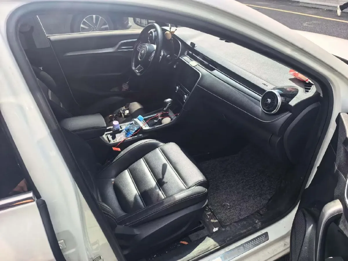 2019 MAXUS XinTu V80 2.5T 136HP L4 6AMT,autocango,china used car exporter,china ev exporter,chinese used car exporter,chinese used ev exporter