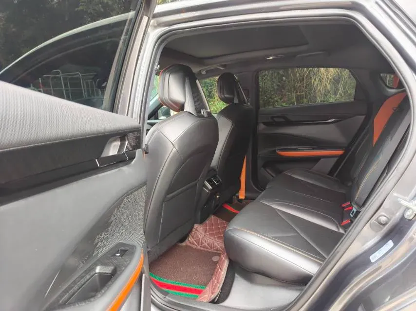 2022 ChangAn UNI-V 1.5T 188HP L4 7DCT,autocango,china used car exporter,china ev exporter,chinese used car exporter,chinese used ev exporter