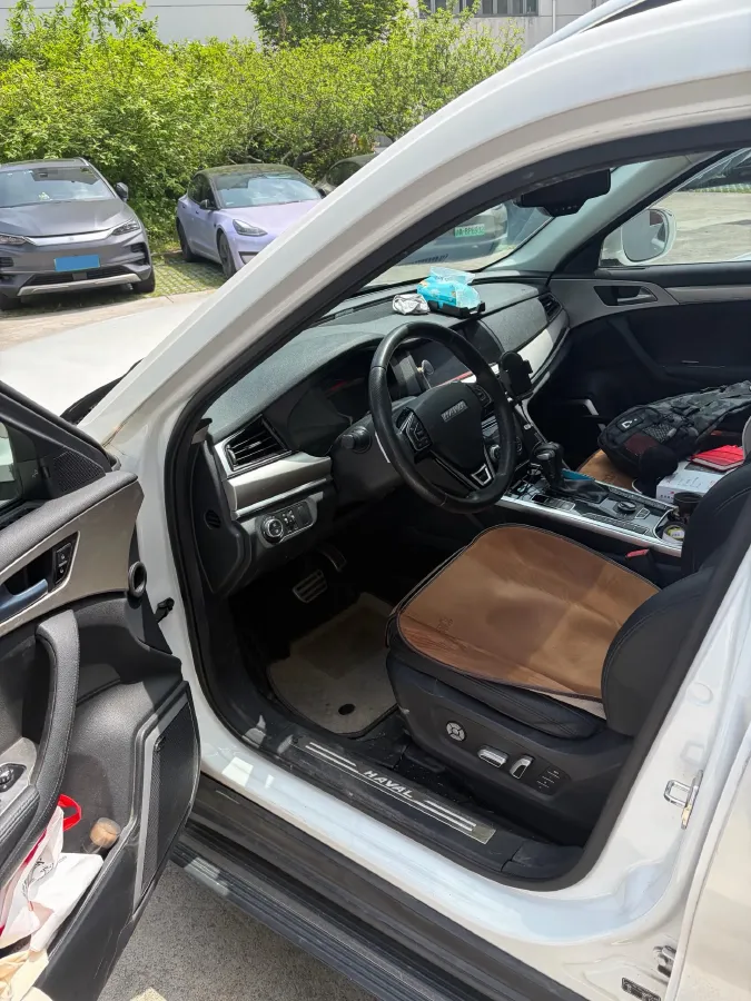 2017 Haval H7 2.0T 231HP L4 6DCT,autocango,china used car exporter,china ev exporter,chinese used car exporter,chinese used ev exporter