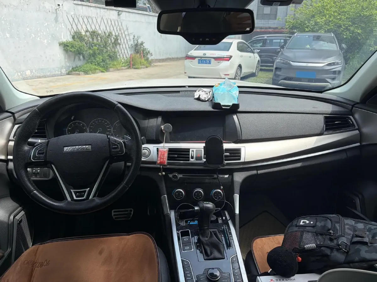 2017 Haval H7 2.0T 231HP L4 6DCT,autocango,china used car exporter,china ev exporter,chinese used car exporter,chinese used ev exporter