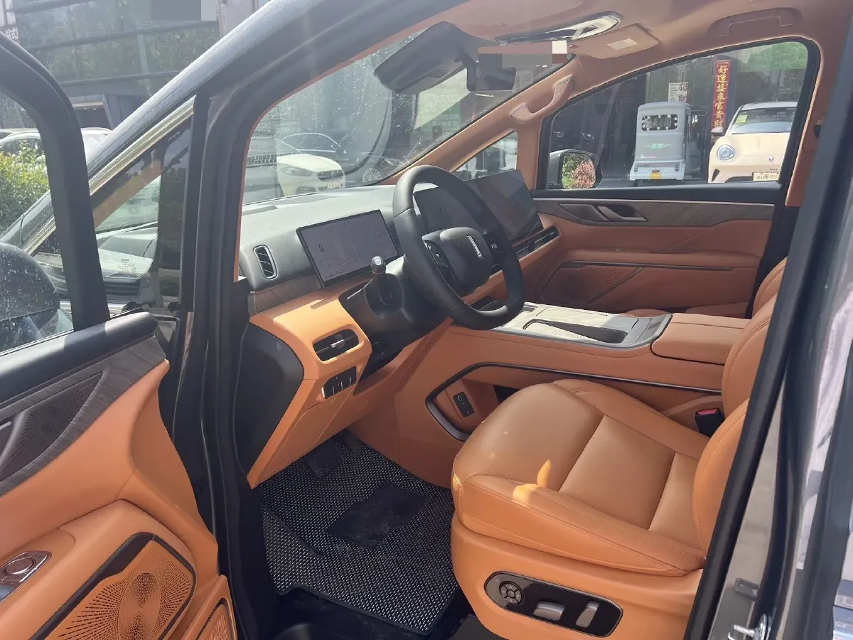 2025 WEY HighMountain 1.5T 170HP L4 4DHT PHEV,autocango,china used car exporter,china ev exporter,chinese used car exporter,chinese used ev exporter