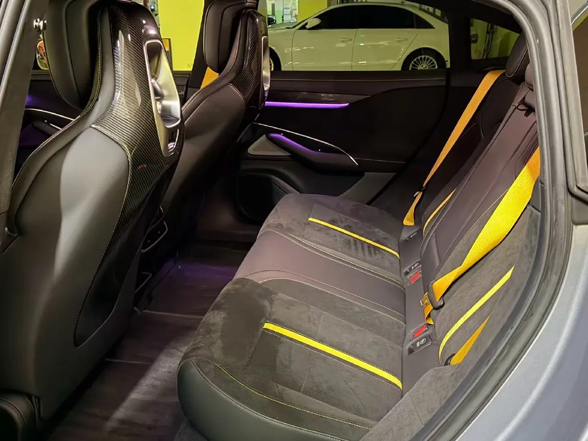 2025 MI SU7 Ultra BEV 93.7KWH,autocango,china used car exporter,china ev exporter,chinese used car exporter,chinese used ev exporter