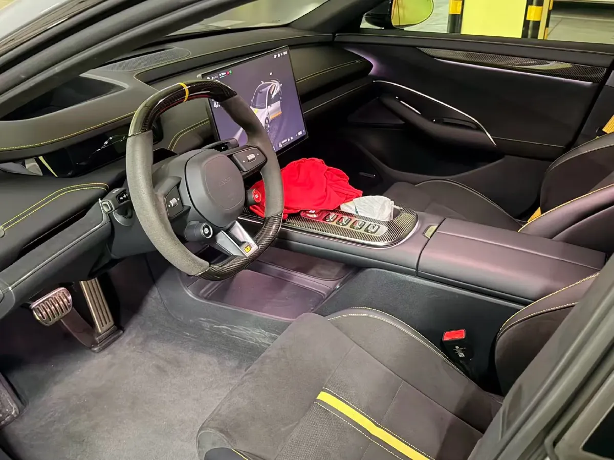 2025 MI SU7 Ultra BEV 93.7KWH,autocango,china used car exporter,china ev exporter,chinese used car exporter,chinese used ev exporter