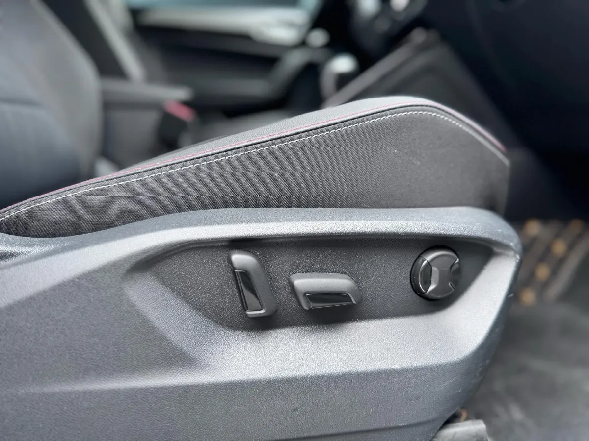 2020 Volkswagen Tayron 2.0T 186HP L4 7DCT,autocango,china used car exporter,china ev exporter,chinese used car exporter,chinese used ev exporter