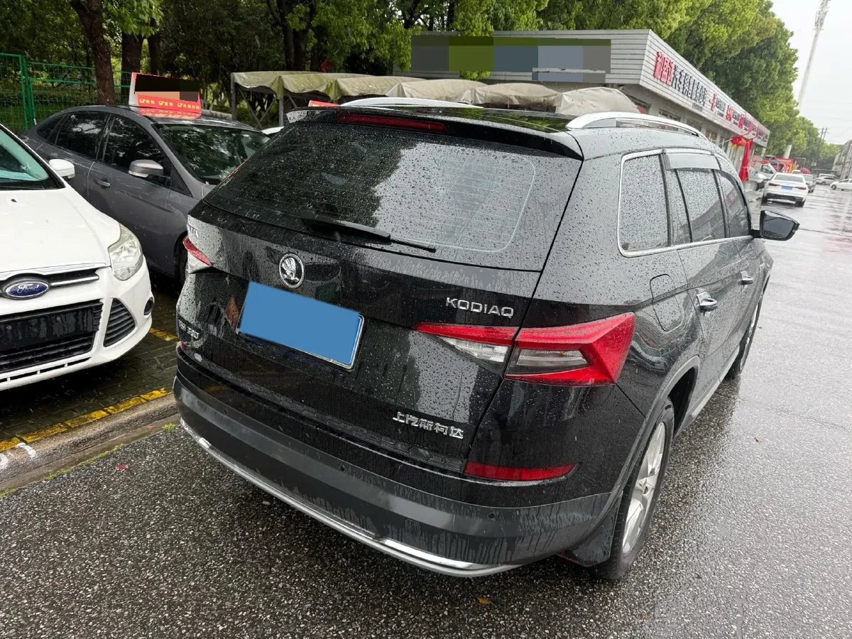 2018 Skoda Kodiak 2.0T 186HP L4 7DCT,autocango,china used car exporter,china ev exporter,chinese used car exporter,chinese used ev exporter