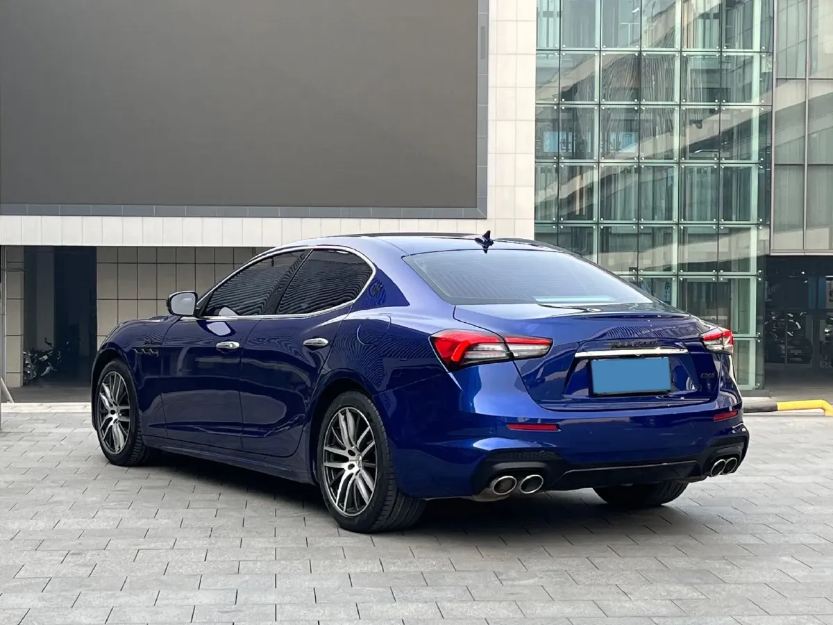 2021 Maserati Ghibli 3.0T 350HP V6 8AT,autocango,china used car exporter,china ev exporter,chinese used car exporter,chinese used ev exporter