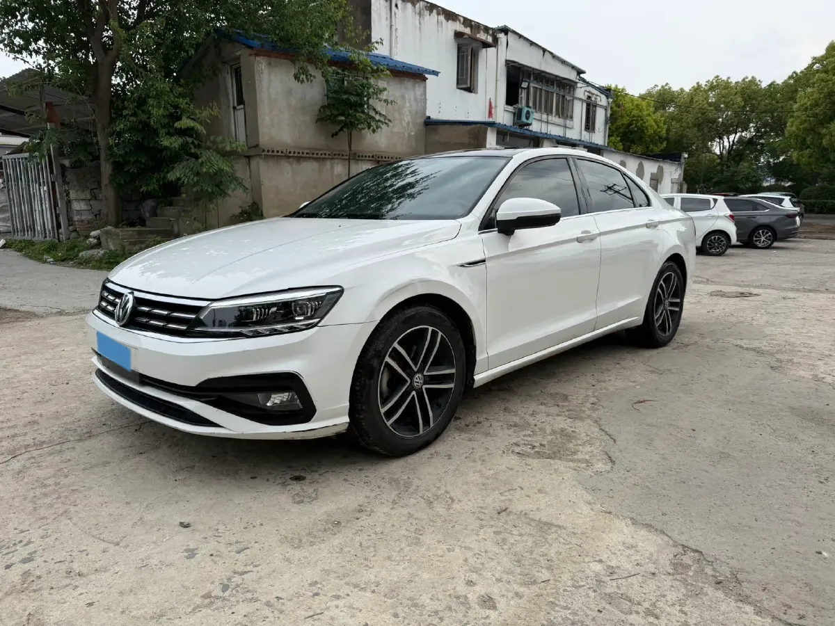 2019 Volkswagen Passat 1.4T 150HP L4 7DCT,autocango,china used car exporter,china ev exporter,chinese used car exporter,chinese used ev exporter
