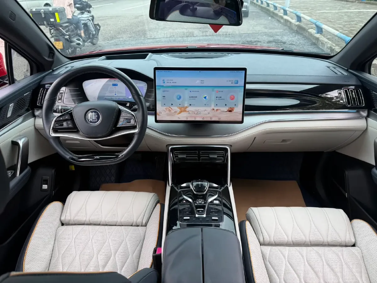 2022 Jeep Grand Commander 2.0T 265HP L4 9AT,autocango,china used car exporter,china ev exporter,chinese used car exporter,chinese used ev exporter