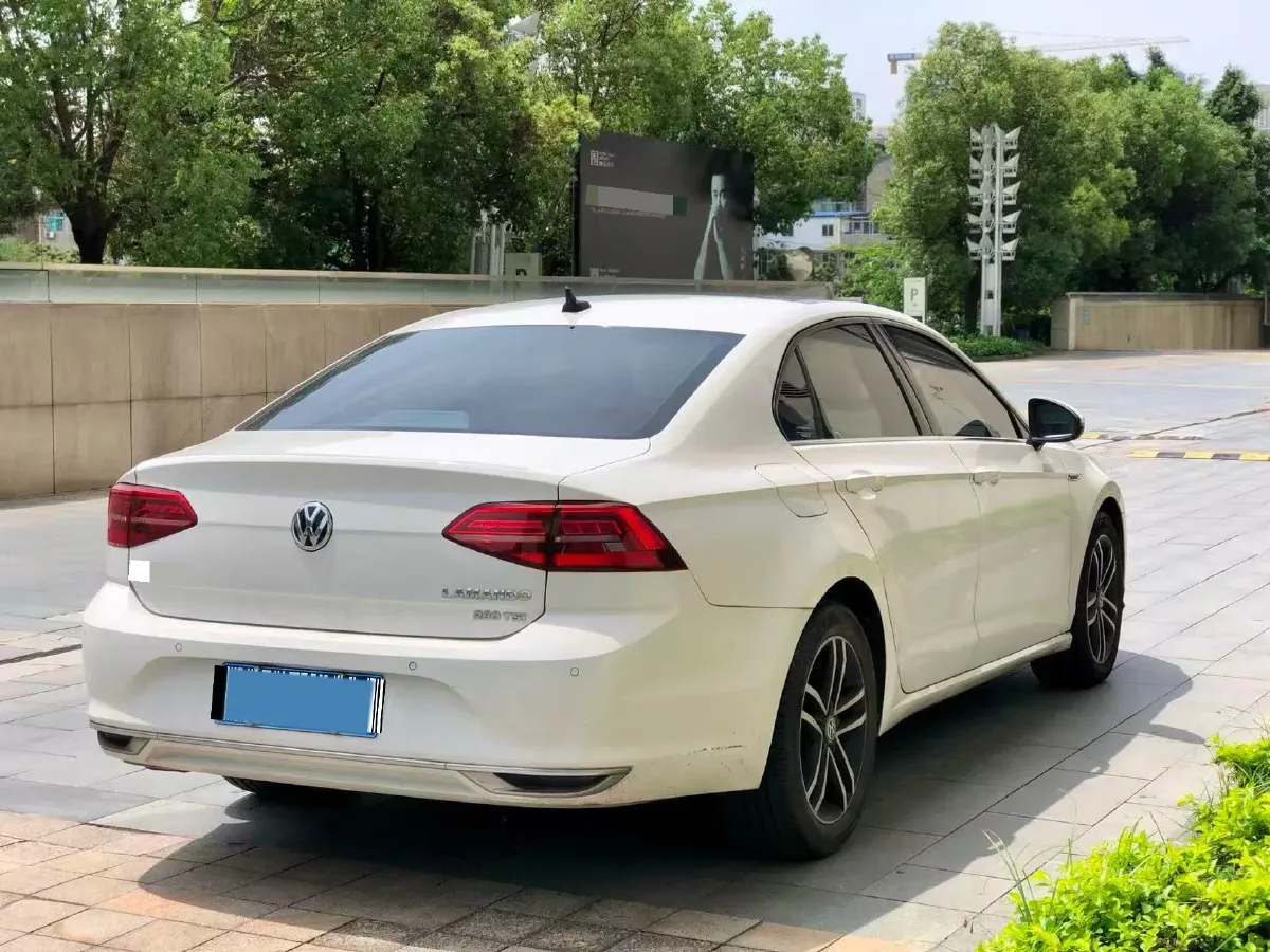 2021 Volkswagen Lamando 1.4T 150HP L4 7DCT,autocango,china used car exporter,china ev exporter,chinese used car exporter,chinese used ev exporter