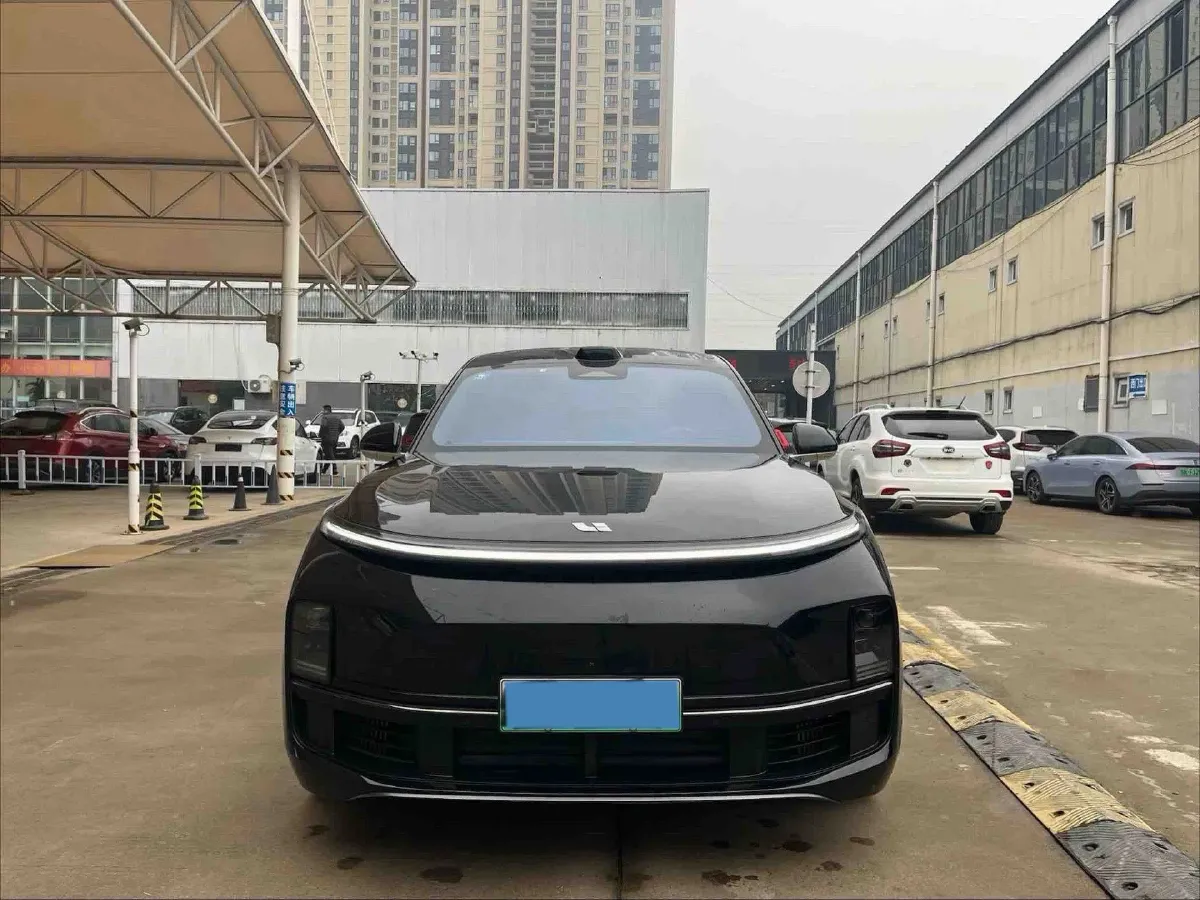 2024 Toyota Granvia 2.5L 189HP L4 E-CVT Hybrid,autocango,china used car exporter,china ev exporter,chinese used car exporter,chinese used ev exporter