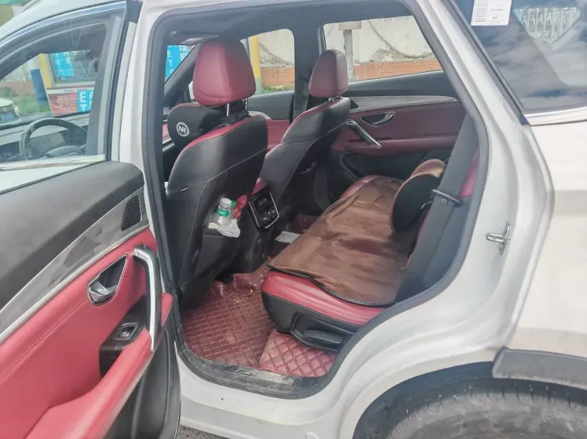 2023 ChangAn Oshan X7 Plus 1.5T 188HP L4 7DCT,autocango,china used car exporter,china ev exporter,chinese used car exporter,chinese used ev exporter