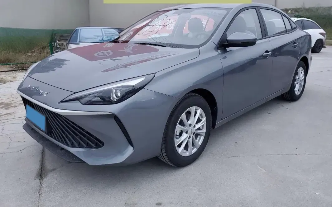 2023 Roewe i5 1.5L 129HP L4 CVT,autocango,china used car exporter,china ev exporter,chinese used car exporter,chinese used ev exporter