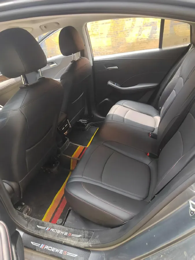 2023 Roewe i5 1.5L 129HP L4 CVT,autocango,china used car exporter,china ev exporter,chinese used car exporter,chinese used ev exporter