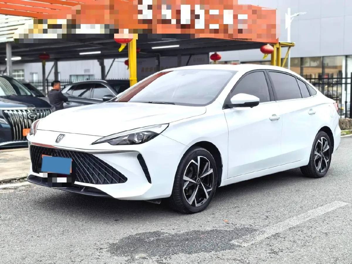 2023 Roewe i5 1.5L 129HP L4 CVT,autocango,china used car exporter,china ev exporter,chinese used car exporter,chinese used ev exporter