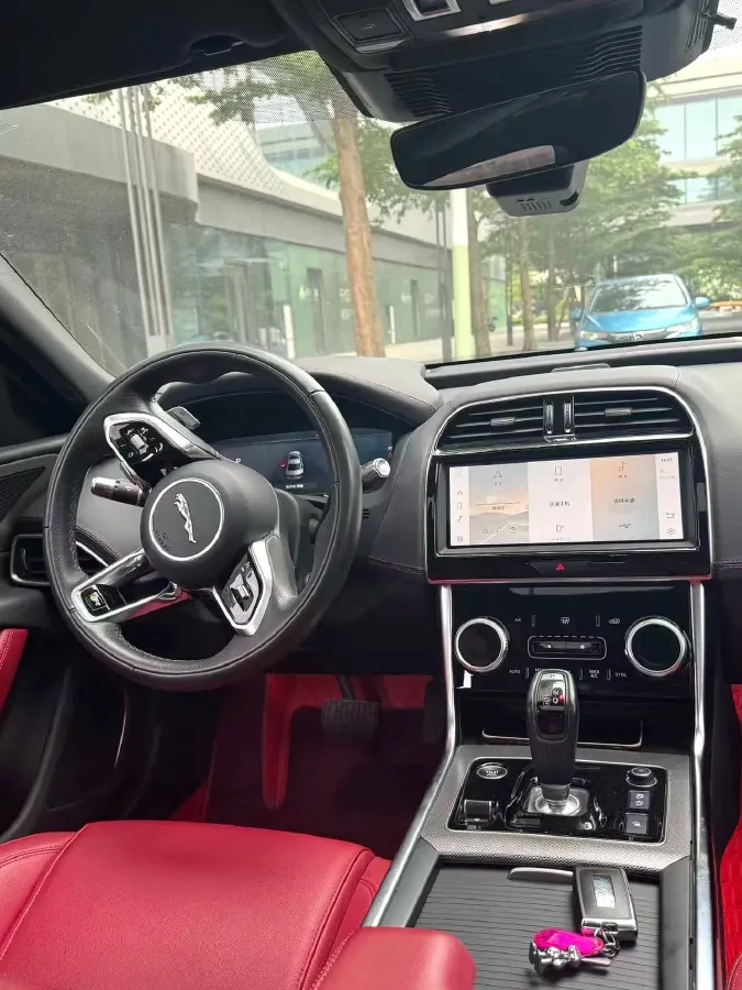 2021 Jaguar XEL 2.0T 250HP L4 8AT,autocango,china used car exporter,china ev exporter,chinese used car exporter,chinese used ev exporter