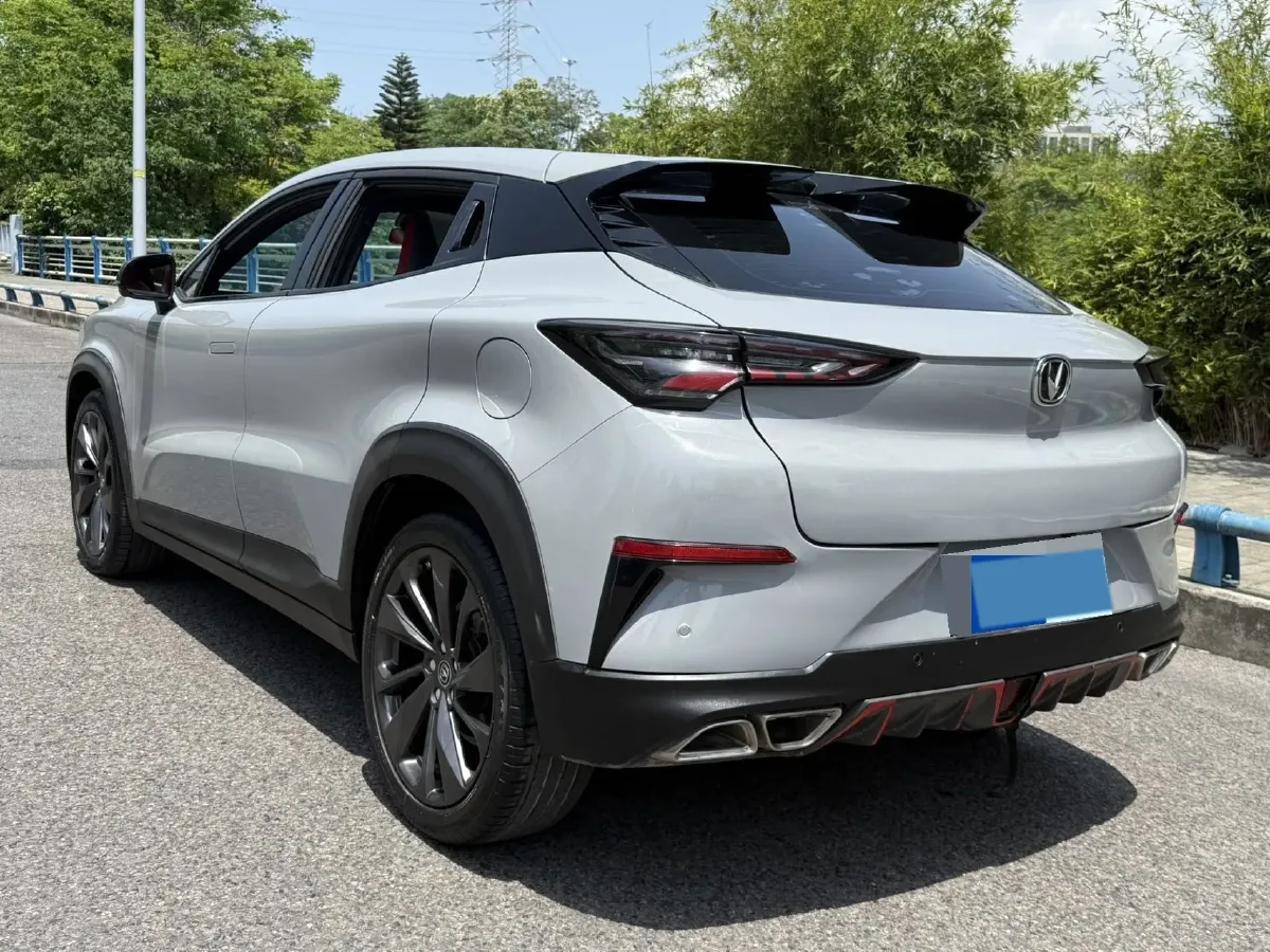 2020 ChangAn UNI-T 1.5T 180HP L4 7DCT,autocango,china used car exporter,china ev exporter,chinese used car exporter,chinese used ev exporter