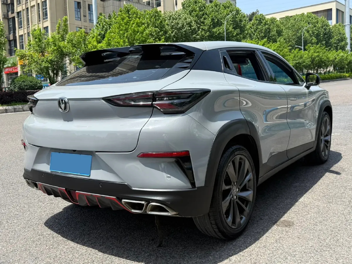 2020 ChangAn UNI-T 1.5T 180HP L4 7DCT,autocango,china used car exporter,china ev exporter,chinese used car exporter,chinese used ev exporter