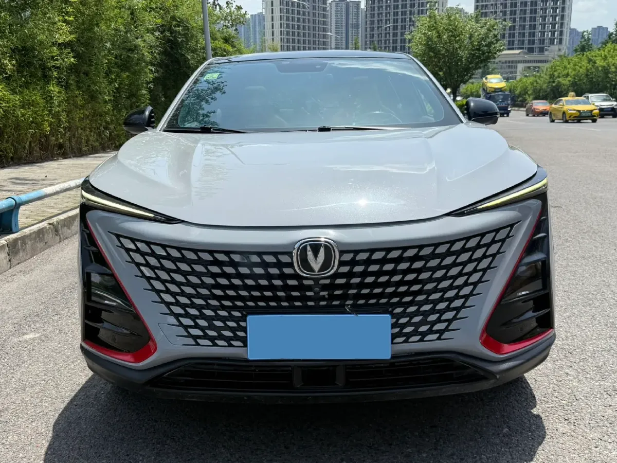 2020 ChangAn UNI-T 1.5T 180HP L4 7DCT,autocango,china used car exporter,china ev exporter,chinese used car exporter,chinese used ev exporter
