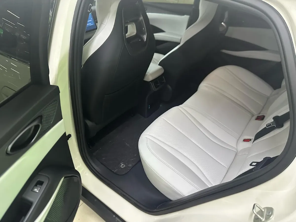 2024 BYD Seal 06 1.5L 101HP L4 E-CVT PHEV 15.87KWH,autocango,china used car exporter,china ev exporter,chinese used car exporter,chinese used ev exporter