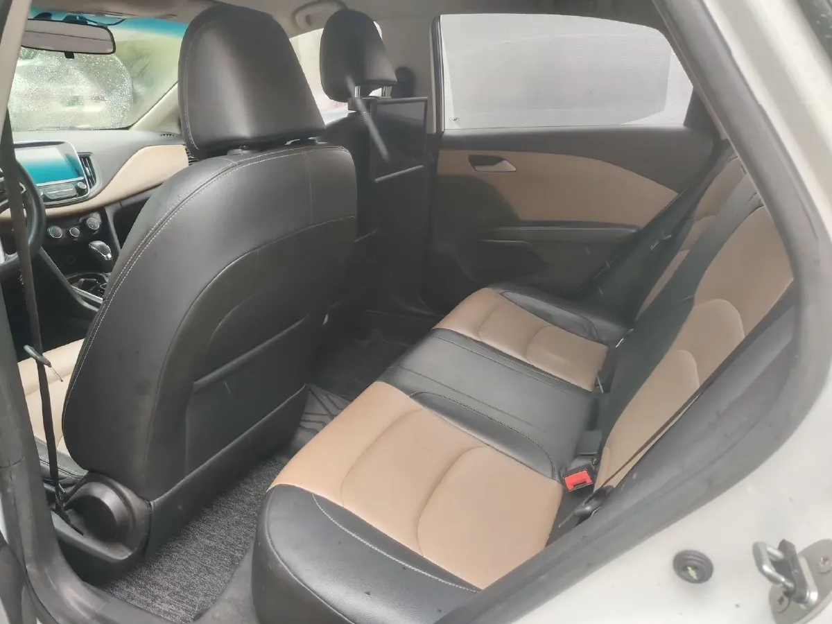 2020 Chevrolet Monza 1.5L 113HP L4 6AT,autocango,china used car exporter,china ev exporter,chinese used car exporter,chinese used ev exporter