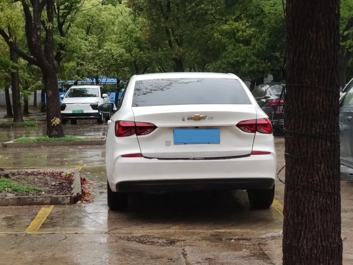 2020 Chevrolet Monza 1.5L 113HP L4 6AT,autocango,china used car exporter,china ev exporter,chinese used car exporter,chinese used ev exporter