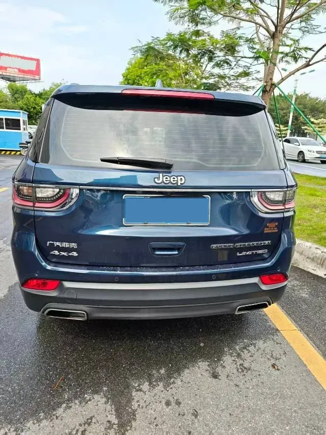 2018 Jeep Grand Commander 2.0T 265HP L4 9AT,autocango,china used car exporter,china ev exporter,chinese used car exporter,chinese used ev exporter