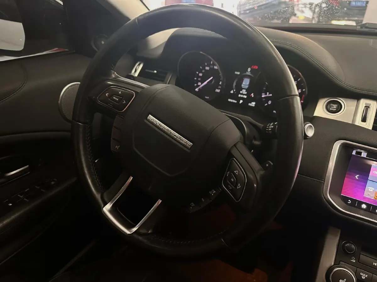 2018 Land Rover Range Rover Evoque 2.0T 241HP L4 9AT,autocango,china used car exporter,china ev exporter,chinese used car exporter,chinese used ev exporter