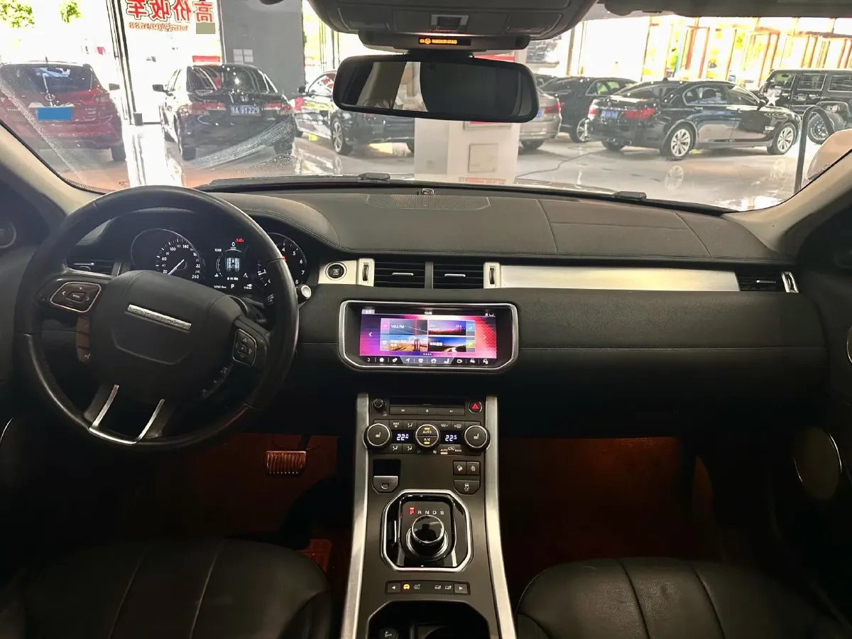 2018 Land Rover Range Rover Evoque 2.0T 241HP L4 9AT,autocango,china used car exporter,china ev exporter,chinese used car exporter,chinese used ev exporter