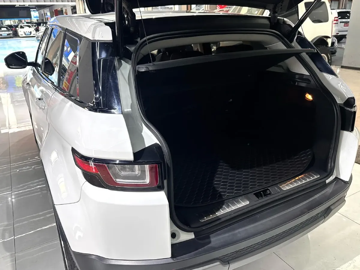 2018 Land Rover Range Rover Evoque 2.0T 241HP L4 9AT,autocango,china used car exporter,china ev exporter,chinese used car exporter,chinese used ev exporter