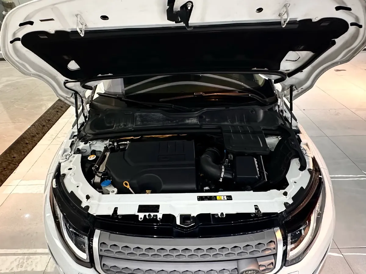 2018 Land Rover Range Rover Evoque 2.0T 241HP L4 9AT,autocango,china used car exporter,china ev exporter,chinese used car exporter,chinese used ev exporter