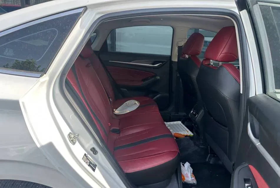 2021 ChangAn Eado 1.4T 160HP L4 7DCT,autocango,china used car exporter,china ev exporter,chinese used car exporter,chinese used ev exporter