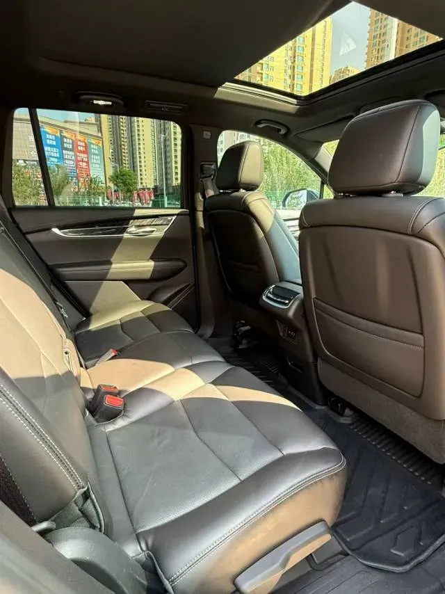 2021 Cadillac XT6 2.0T 237HP L4 9AT,autocango,china used car exporter,china ev exporter,chinese used car exporter,chinese used ev exporter