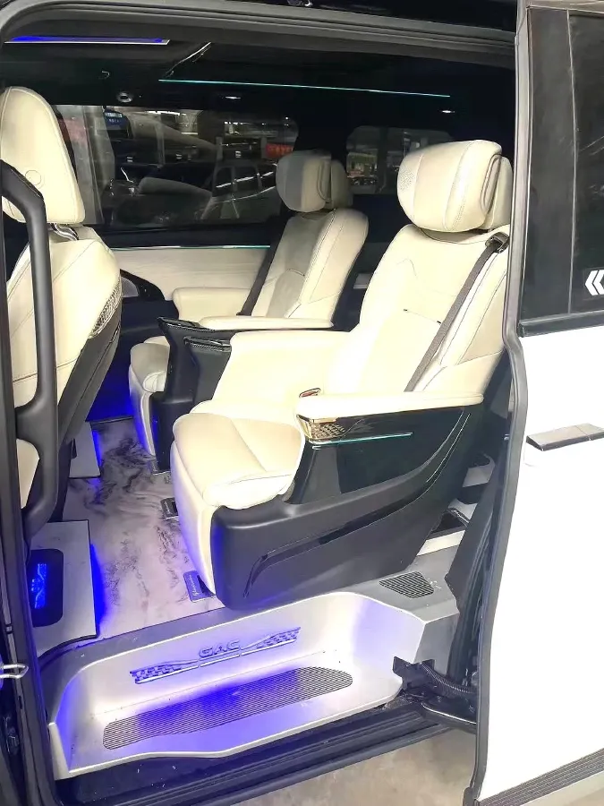 2023 GAC Trumpchi M8 2.0T 252HP L4 8AT,autocango,china used car exporter,china ev exporter,chinese used car exporter,chinese used ev exporter