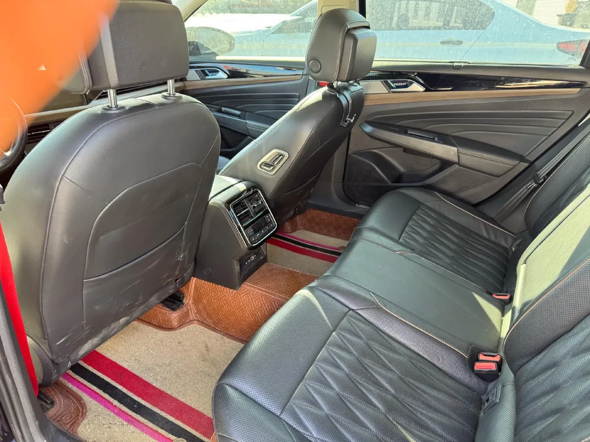 2020 Volkswagen Passat 2.0T 186HP L4 7DCT,autocango,china used car exporter,china ev exporter,chinese used car exporter,chinese used ev exporter