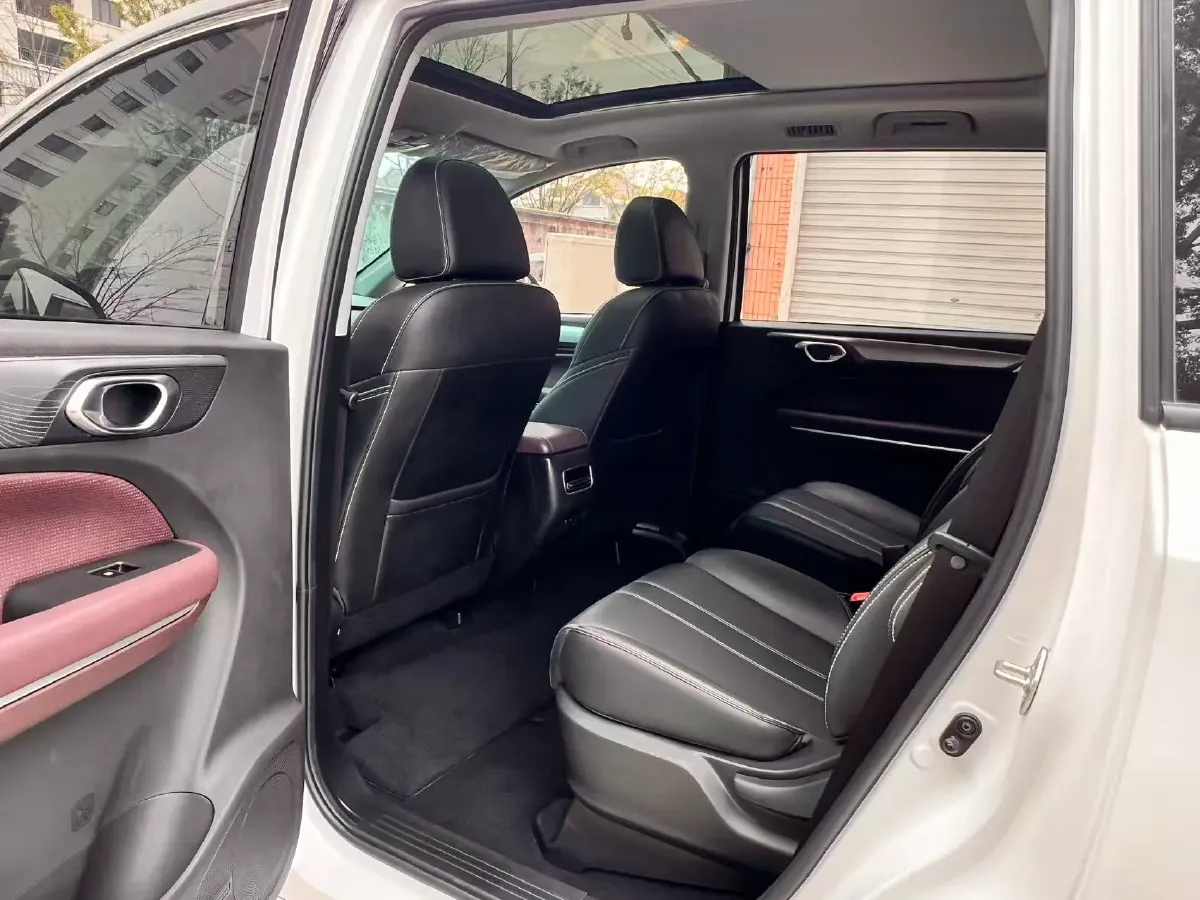 2023 GAC Trumpchi M6 1.5T 177HP L4 7DCT,autocango,china used car exporter,china ev exporter,chinese used car exporter,chinese used ev exporter