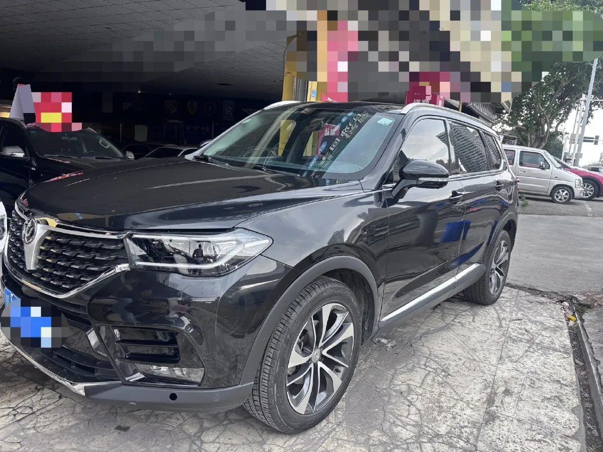 2018 Brilliance Auto V7 1.6T 204HP L4 6MT,autocango,china used car exporter,china ev exporter,chinese used car exporter,chinese used ev exporter