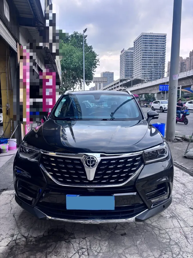 2018 Brilliance Auto V7 1.6T 204HP L4 6MT,autocango,china used car exporter,china ev exporter,chinese used car exporter,chinese used ev exporter