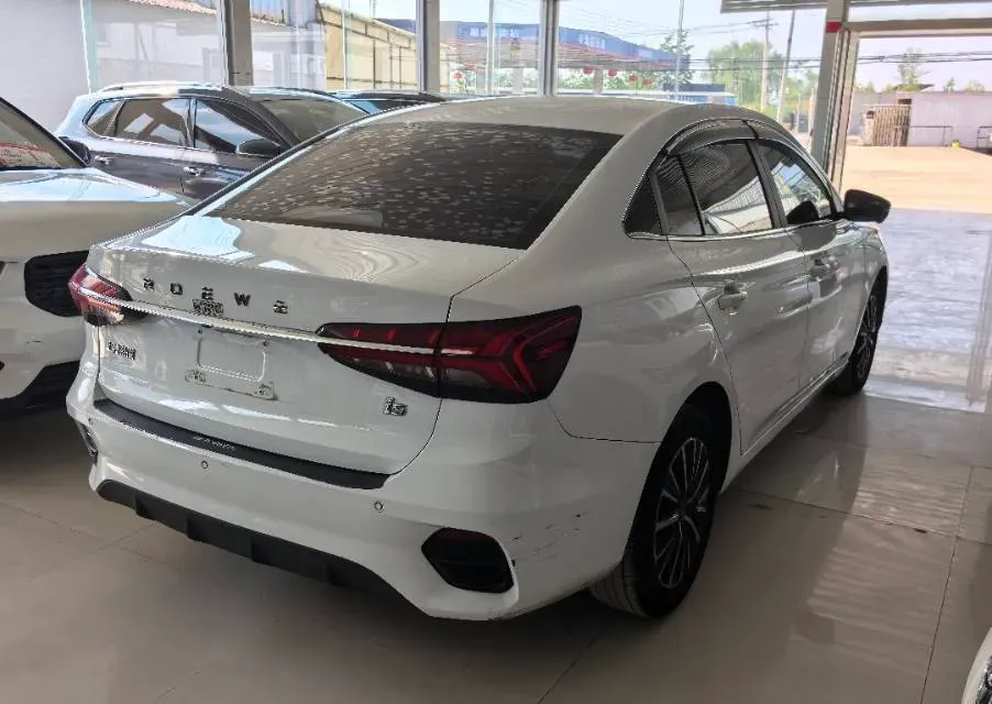 2021 Roewe i5 1.5L 120HP L4 CVT,autocango,china used car exporter,china ev exporter,chinese used car exporter,chinese used ev exporter