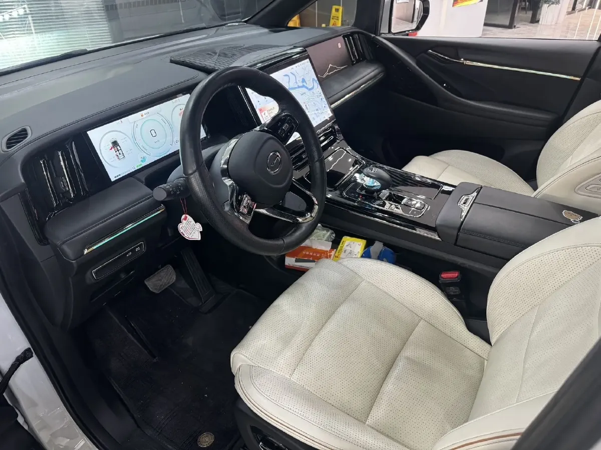 2023 GAC Trumpchi M8 2.0T 190HP L4 E-CVT Hybrid,autocango,china used car exporter,china ev exporter,chinese used car exporter,chinese used ev exporter