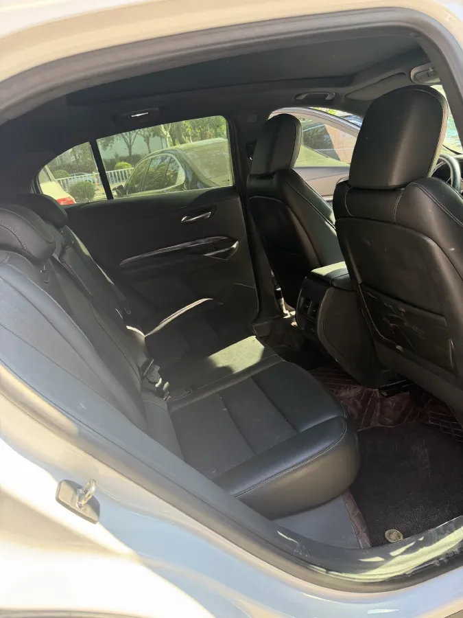 2021 Cadillac XT4 2.0T 237HP L4 9AT,autocango,china used car exporter,china ev exporter,chinese used car exporter,chinese used ev exporter