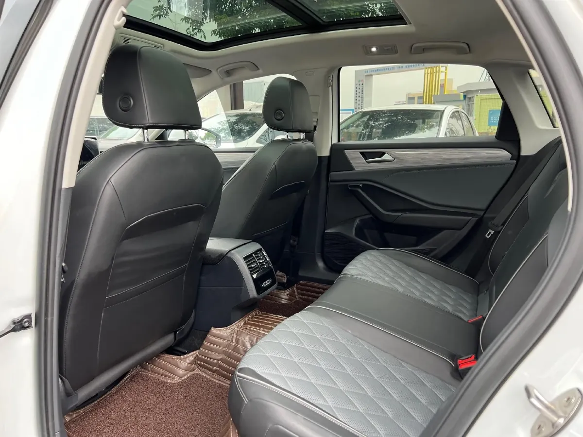 2024 Volkswagen Sagitar 1.5T 160HP L4 7DCT,autocango,china used car exporter,china ev exporter,chinese used car exporter,chinese used ev exporter