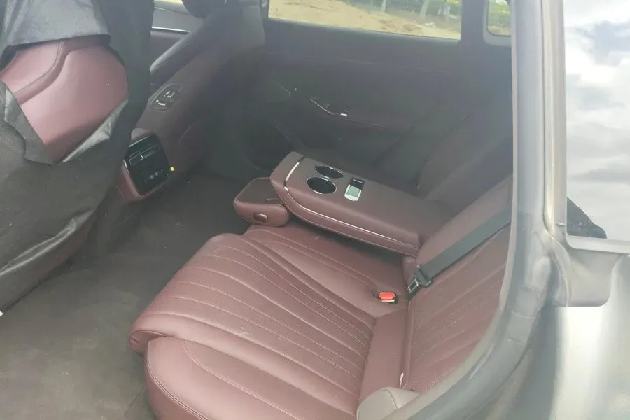 2024 Denza DenzaZ9GT 2.0T 207HP L4 E-CVT PHEV 38.5KWH,autocango,china used car exporter,china ev exporter,chinese used car exporter,chinese used ev exporter