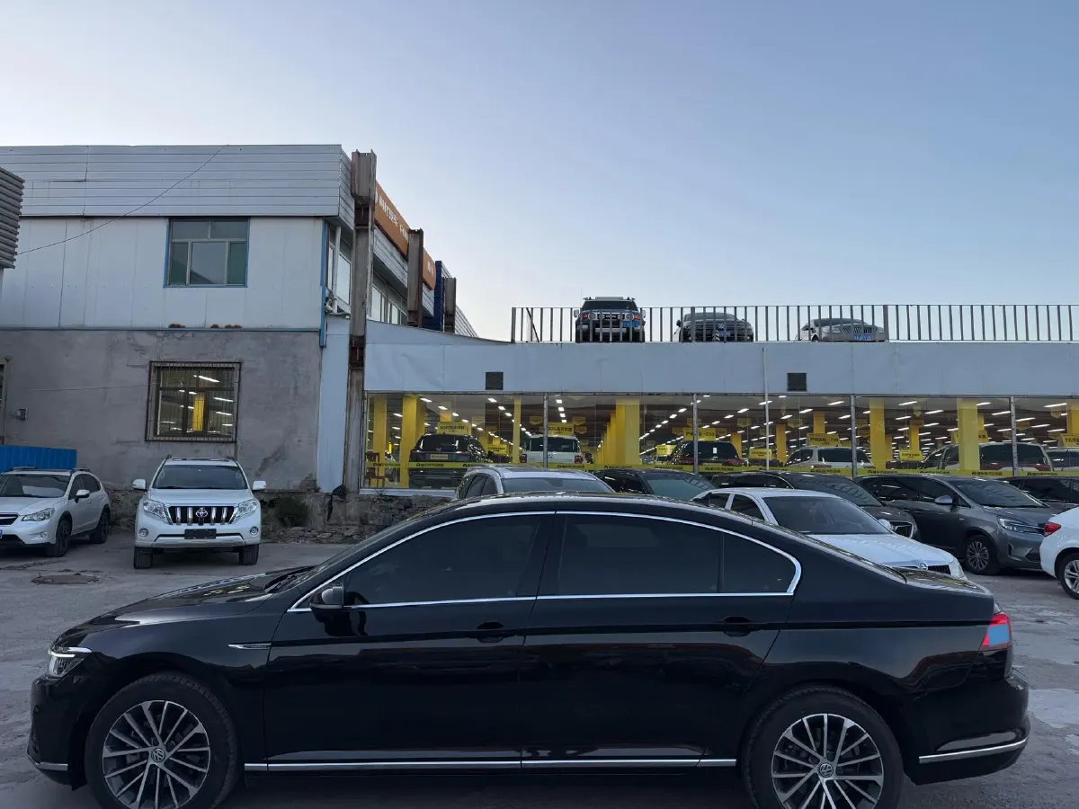 2020 Volkswagen Magotan 2.0T 186HP L4 7DCT,autocango,china used car exporter,china ev exporter,chinese used car exporter,chinese used ev exporter