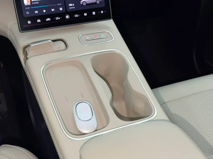 2024 NIO ES6 BEV 75KWH,autocango,china used car exporter,china ev exporter,chinese used car exporter,chinese used ev exporter