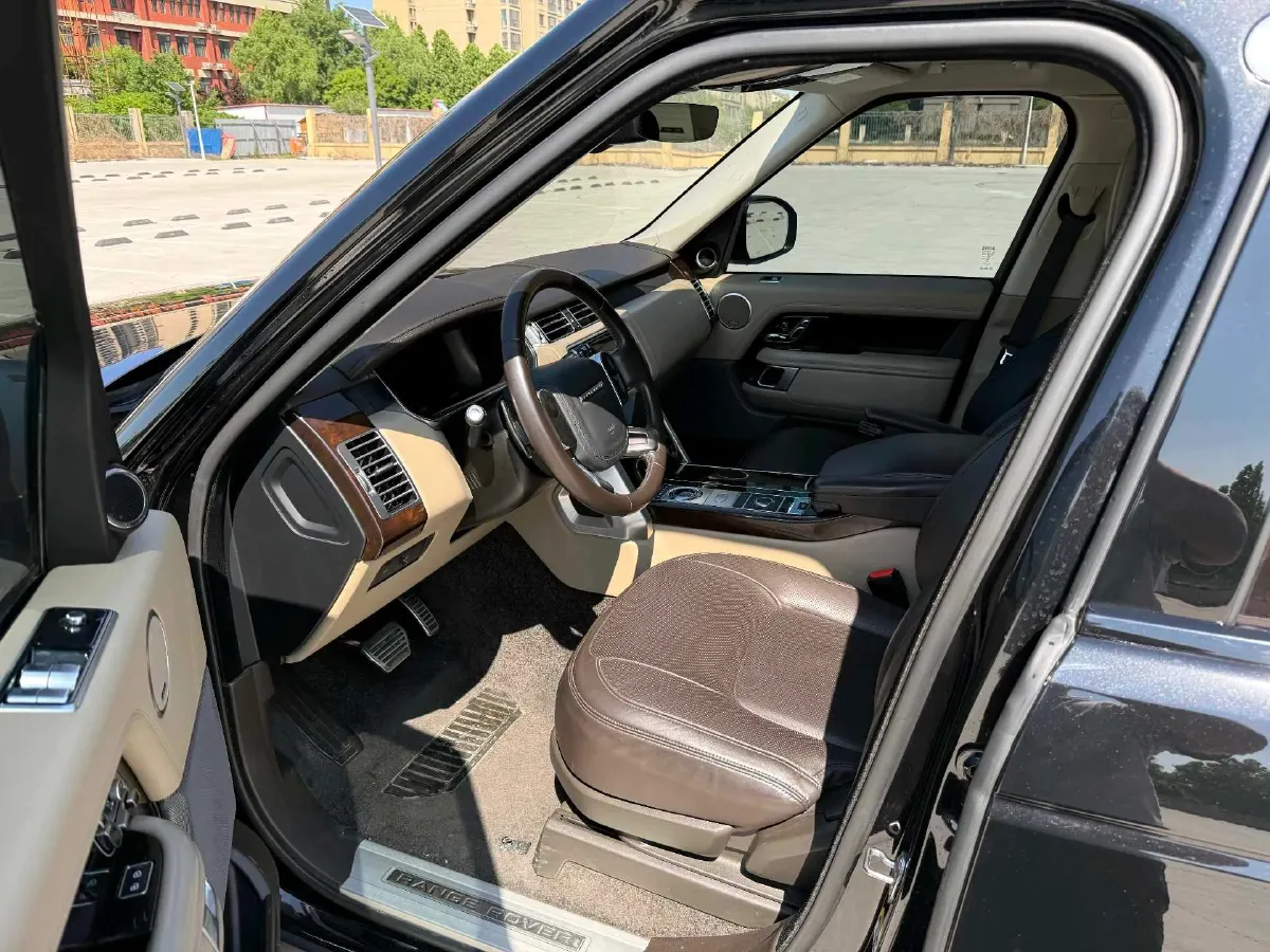 2021 Land Rover Range Rover 3.0T 400HP L6 8AT,autocango,china used car exporter,china ev exporter,chinese used car exporter,chinese used ev exporter