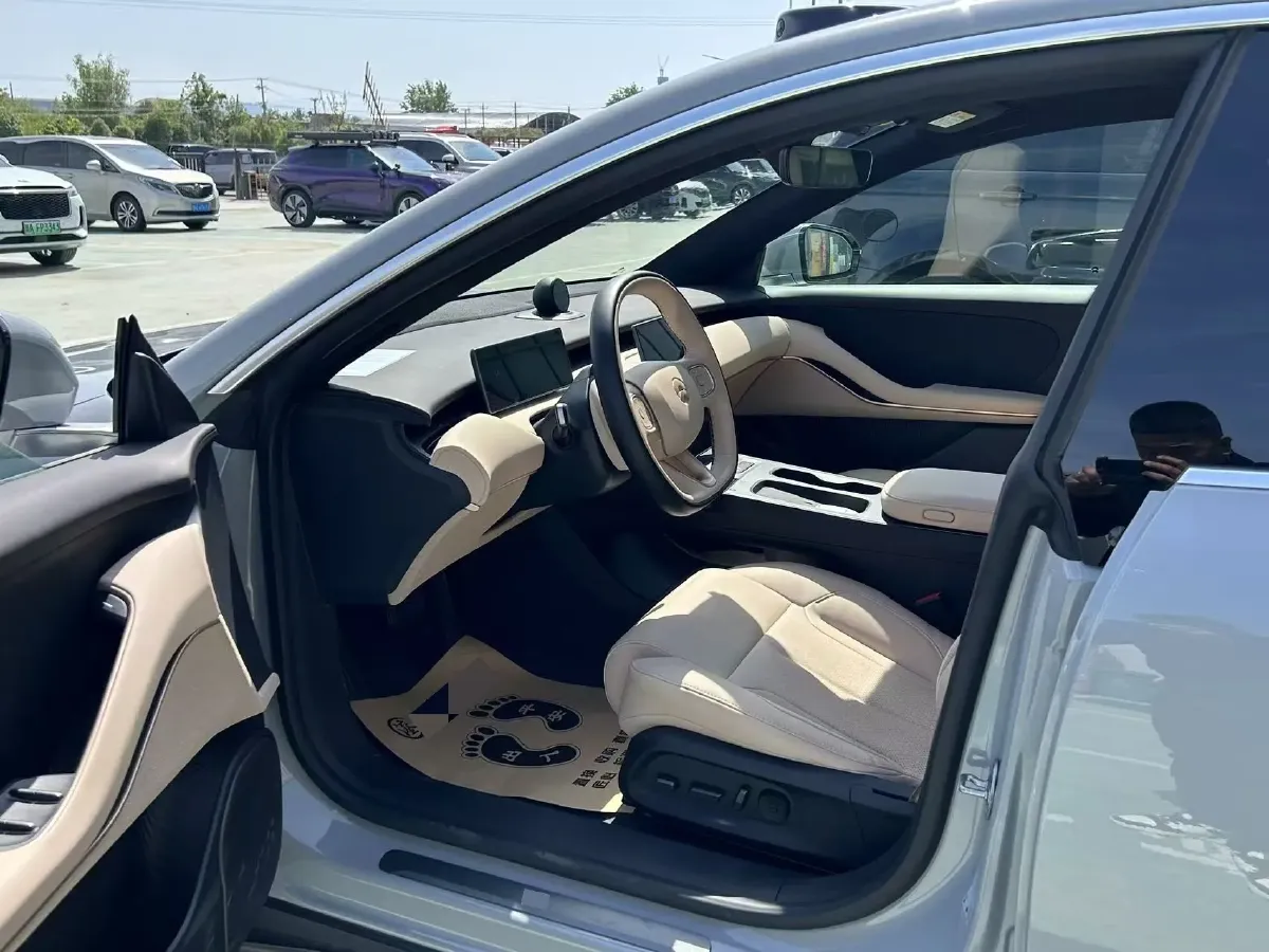 2024 NIO ET5T BEV 75KWH,autocango,china used car exporter,china ev exporter,chinese used car exporter,chinese used ev exporter